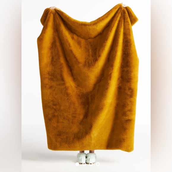 Anthropologie Other - Anthropologie Sophie Faux Fur Throw Blanket